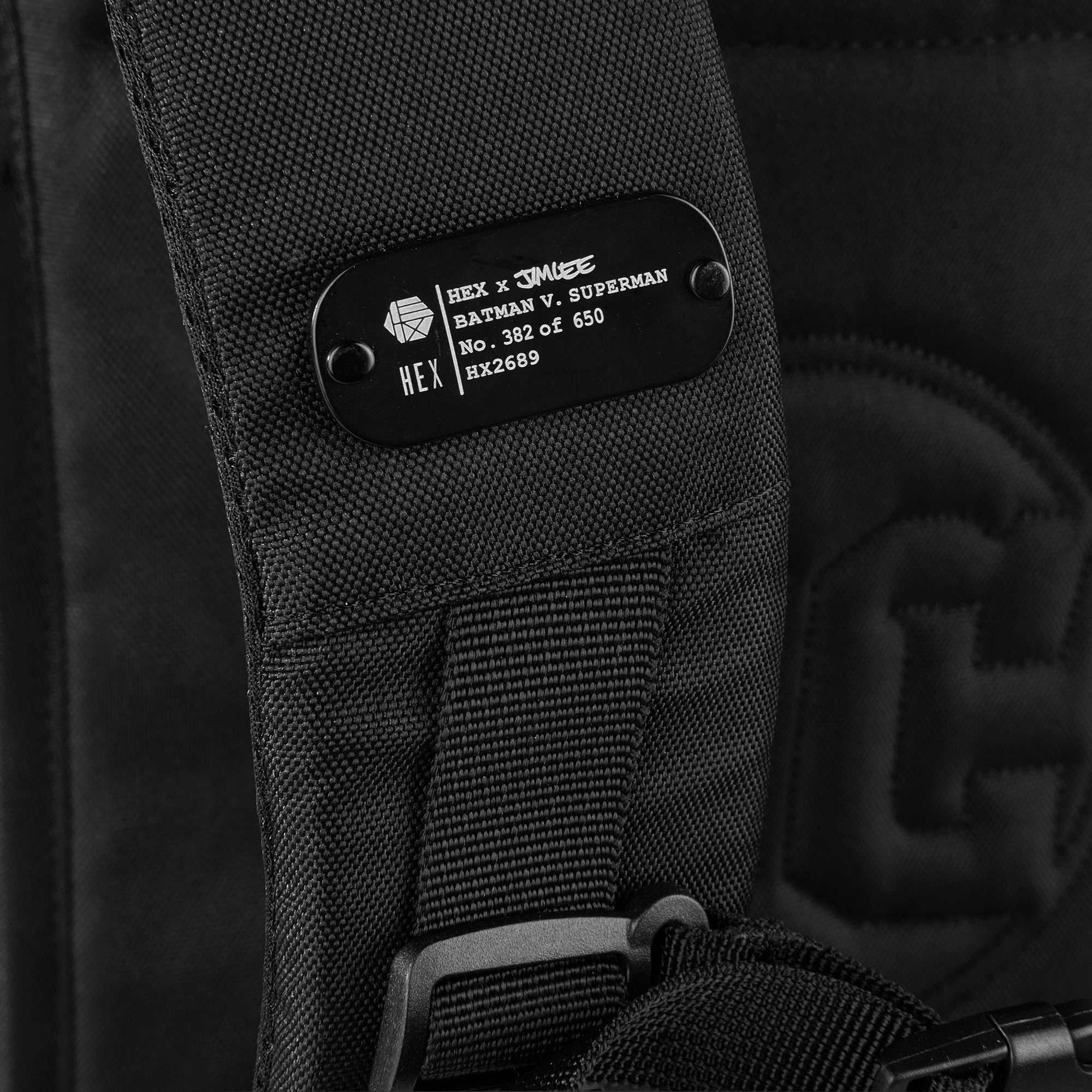 hex-jim-lee-collector-backpack-v2-rucksack-batman-v-superman image 8
