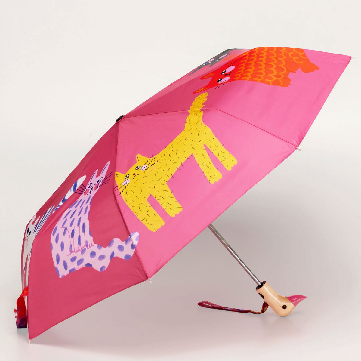 duckhead-arty-cats-regenschirm-fuchsia-katzen-holzgriff image 2