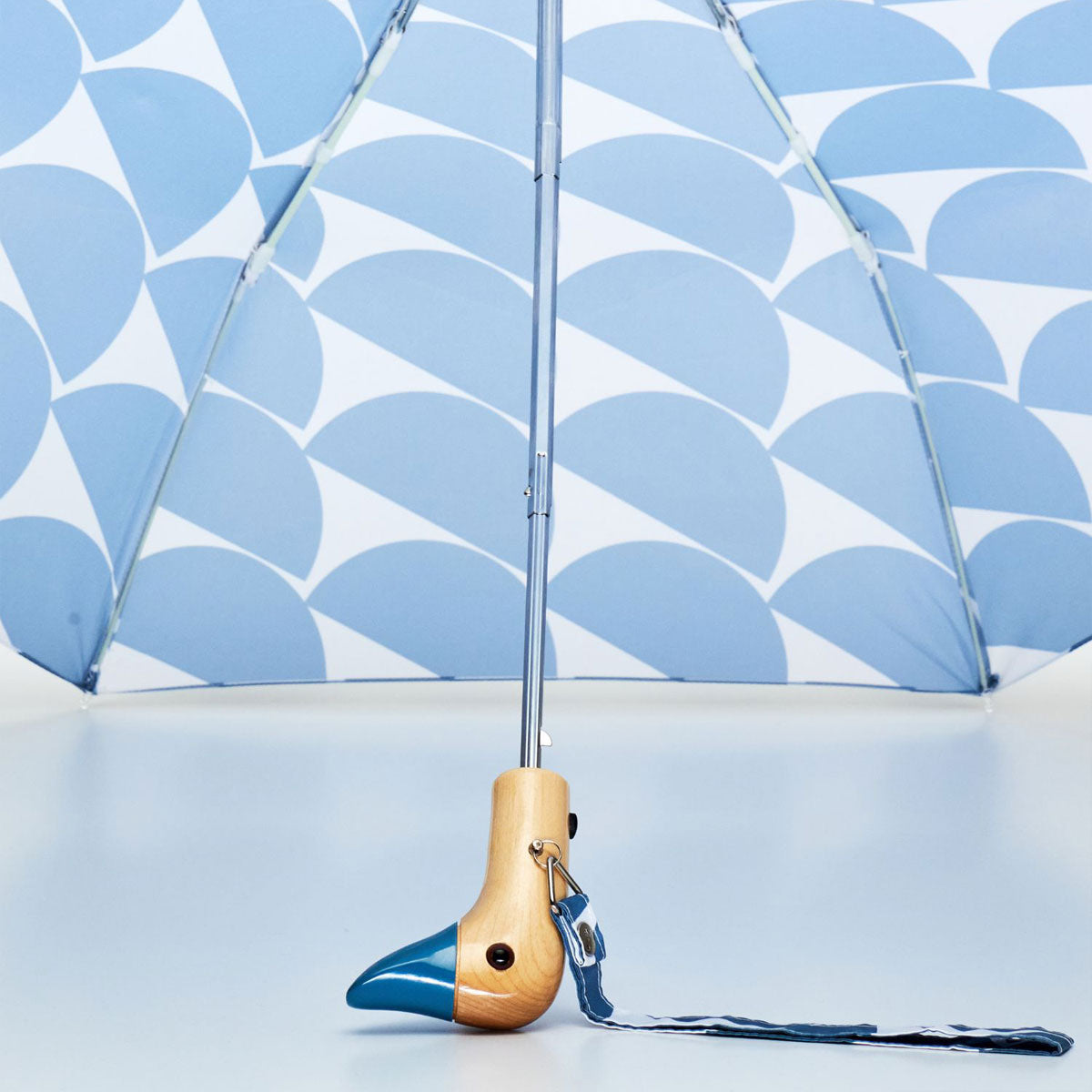 the-duckhead-denim-moon-regenschirm-kompakt-recycelt image 6