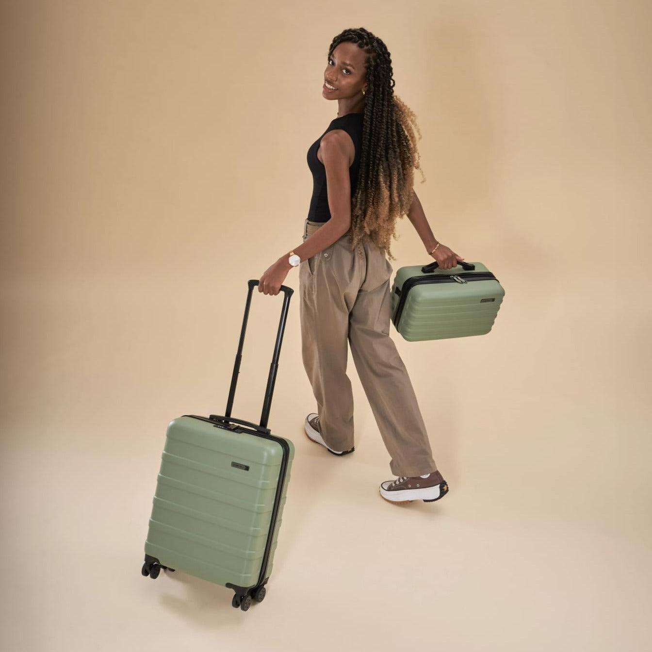 cabin-max-anode-40l-20l-kofferset-55x40x20-bodo-green-abs image 2