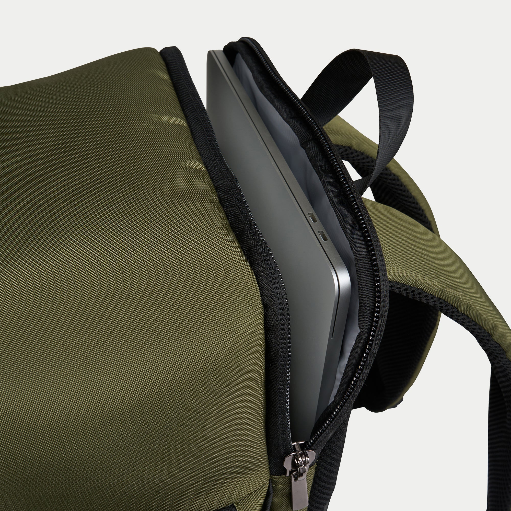 cabin-max-manhattan-pro-24l-handgep-ck-rucksack-moss-green image 7