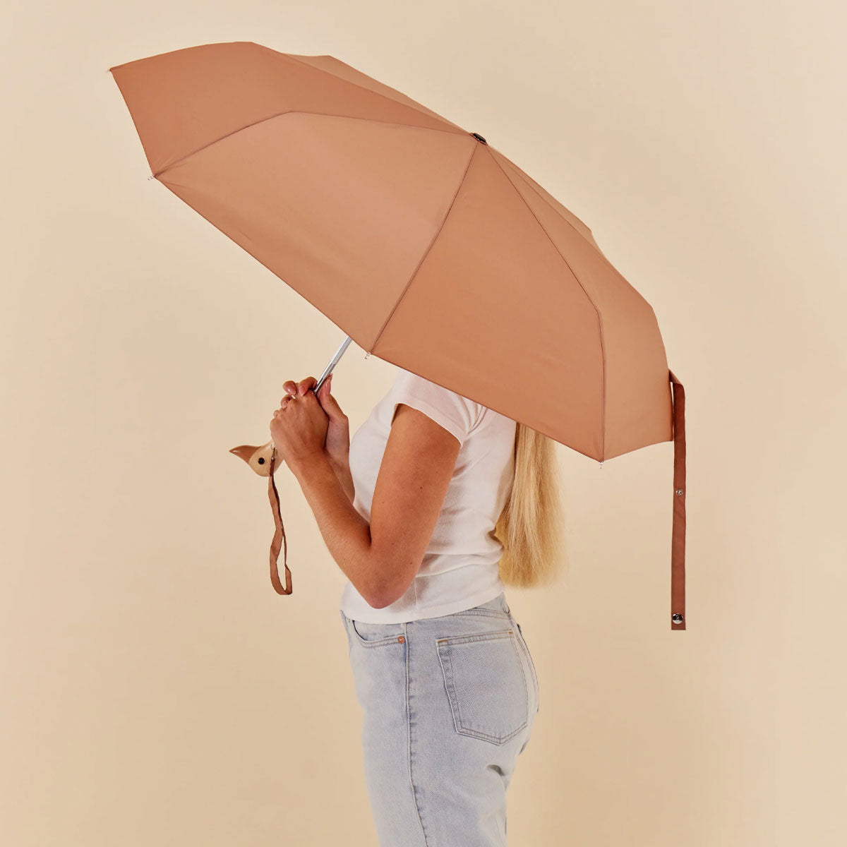 duckhead-the-duckhead-mocha-mousse-taschenschirm-kompakt-braun-recycelt image 2