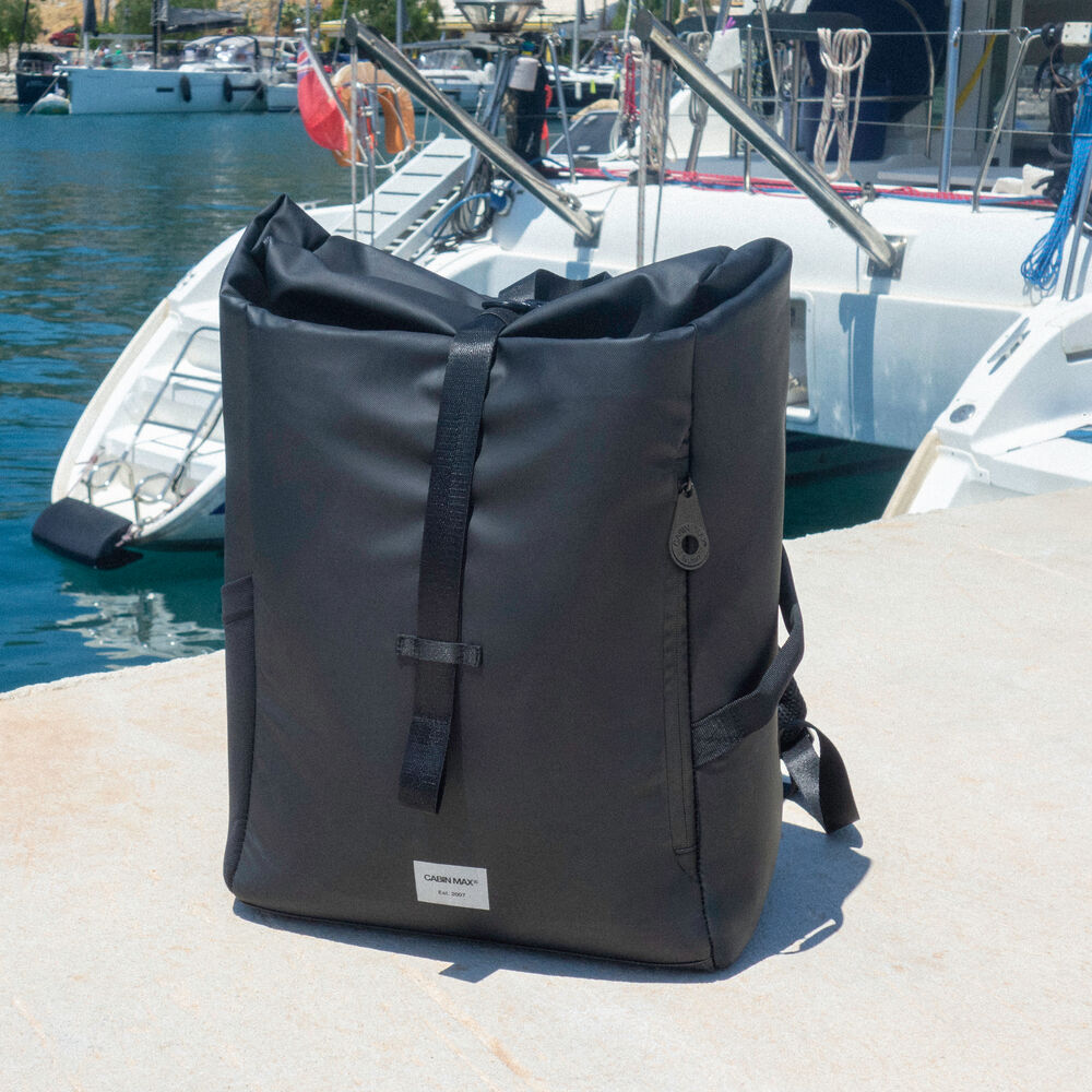 cabin-max-iseo-40x30x20-rolltop-rucksack-24l-schwarz-rpet image 4